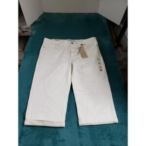Levis Jeans Size 16 Womens White Pants Stretch Mid Rise Classic Capri Cuffed NWT
